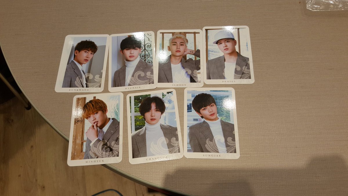 yookpabo's tweet photo. Btob 24/7 standee or pc. Interested pls mention me https://t.co/b20EeDiP4e