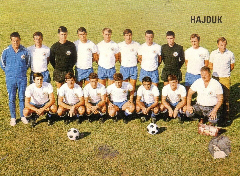 OldFootball11's tweet photo. #Hajduk:
#Nenkovic #Musovic #Vukcevic #Pavlica #Matijanic #Feric #Nadoveza #Sirkovic #Ristic #Vukas
#Boskovic #Holcer #Bonacic #Hlevnjak .. https://t.co/9ZsBcYWiD7