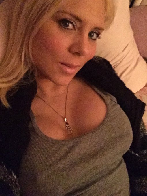 Burrrr! It&#039;s pretty nippy out tonight! Enjoying staying bundled up &amp; warm. Someone didn&#039;t get the message