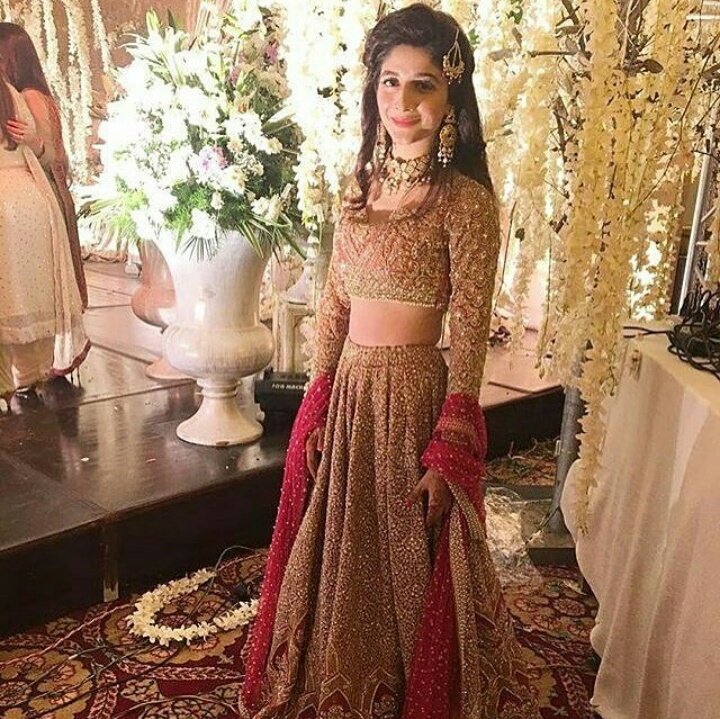 Jannathocane777's tweet photo. @MawraHocane At #UrwaFarhan #WeddingReception 😍🎉 #MawraHocane #absoluteGorgeous 😍❤😚 #MashaAllah 😚 https://t.co/daCFEo39IT