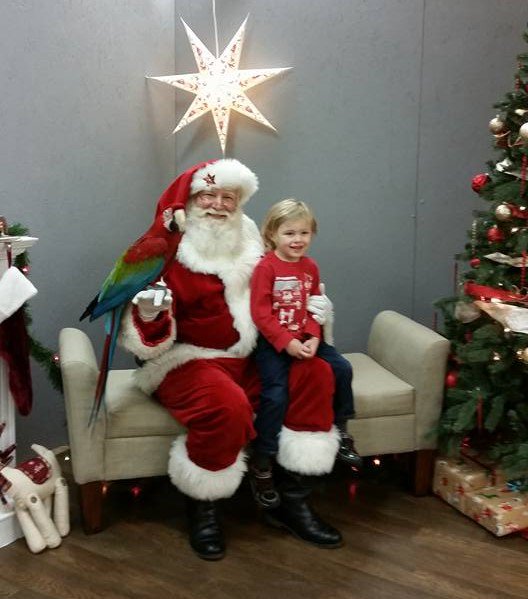 MOONKICKER's tweet photo. @KING5Seattle #k5holidays  My Angel and Santa, Also Riley, Angel and Santa!  #merrychristmas https://t.co/Uqv8mOFcP2