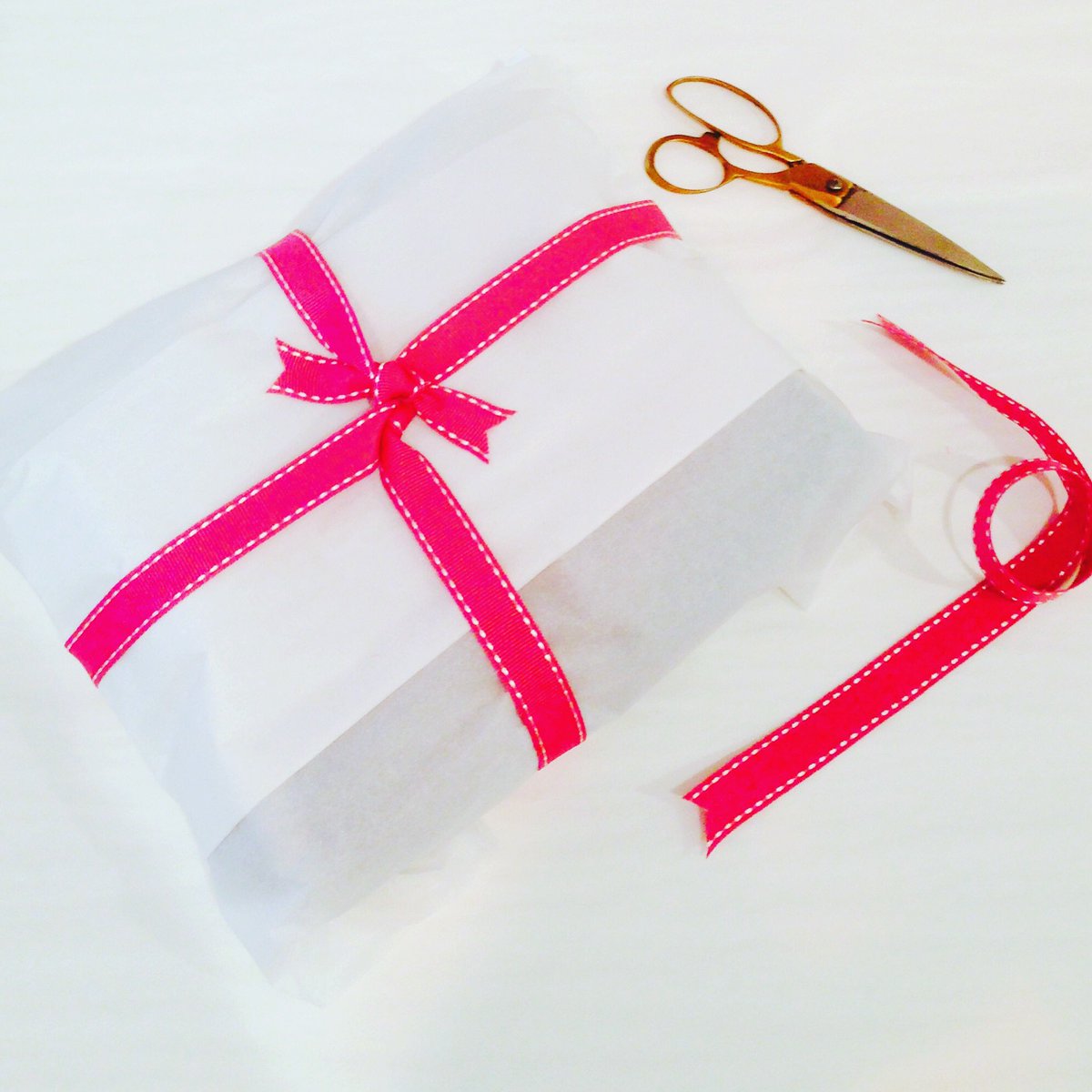 Take the chance to wrap your gifts with our festive wrapping station, open Monday to Xmas Eve #festivepopupshop