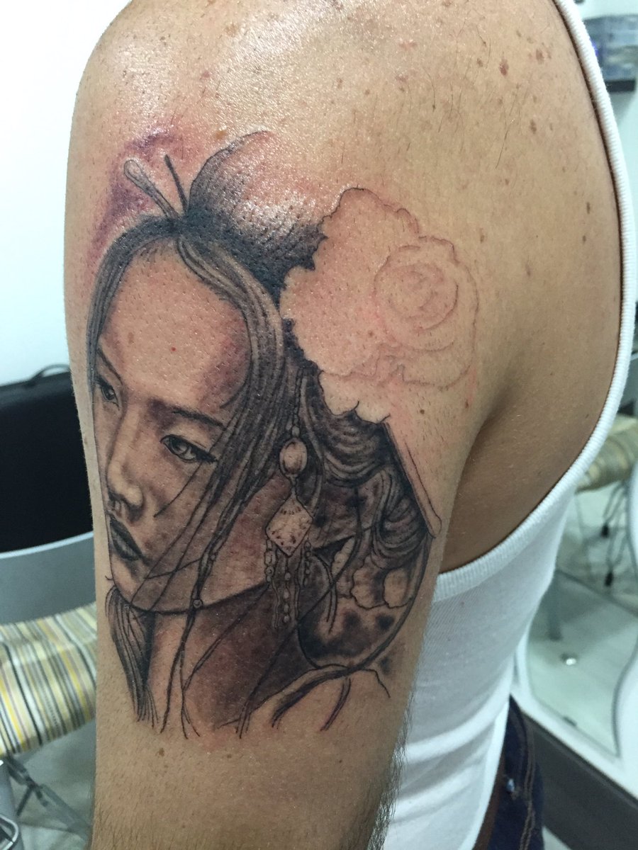 wuaho's tweet photo. Geisha in progress!! En progreso #tattoo #geisha #sevilla #tatuaje https://t.co/XzvekWJukE