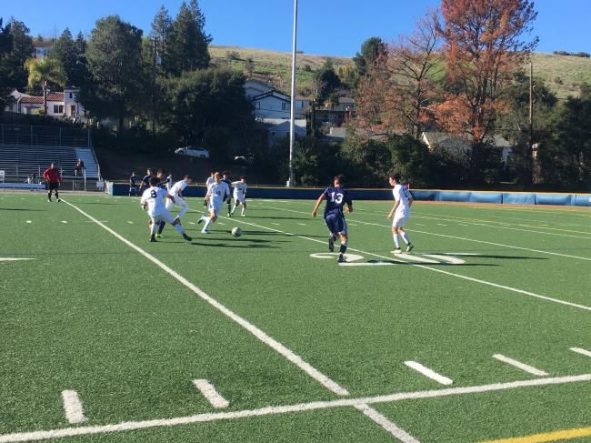Prep2PrepSports's tweet photo. ICYMI: Muñoz' hat-trick contributes to Freedom victory https://t.co/stKADtPeTU @Freedom_Athltcs @ahsdogs by @Jesus_Cano88 https://t.co/kvmwS3QS8C
