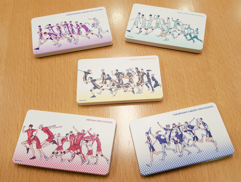 アニメ ハイキュー 来年開催のハイキュー アニメ原画展の商品情報を続々解禁させて頂いておりますが 本日は皆様から大きな反響を頂いているモバイルバッテリーの試作があがってきました 並べると圧巻です
