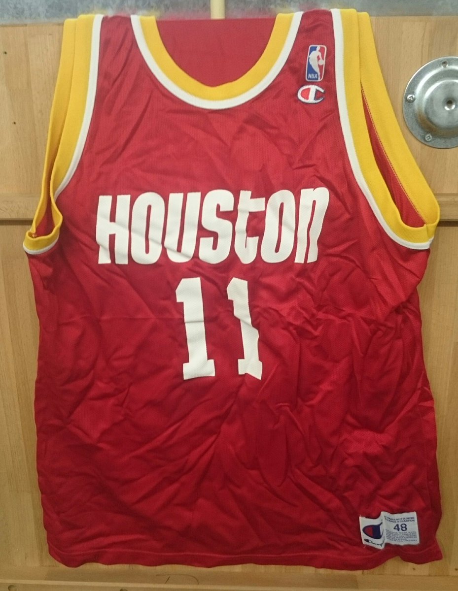 New to jersey collecting, what's the must have jerseys? IYO : r/nba