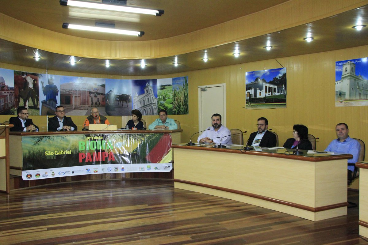 ForcaVerdeRS's tweet photo. 10ª Conferência Bioma Pampa discute captação de investimos para Fronteira Oeste.

Saiba mais > https://t.co/FKfsXcAl04 https://t.co/K5MswgZFIE