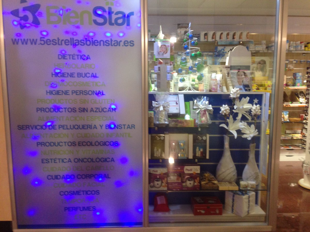 5EBienStar's tweet photo. @5EBienStar os desea a todos Feliz Navidad y un 2017 repleto de BienStar y Salud https://t.co/zYlHoqxj63