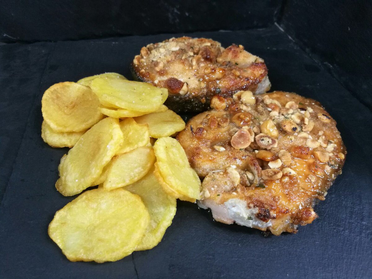PulperiaAurora's tweet photo. Y hoy nuevos sabores....Salmón con crujiente de avellana https://t.co/aBHALfoNcw