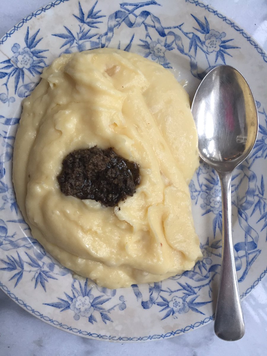 Pommes mousseline, outrageously buttery mash as taught by @stjamesbordeaux cookery school. Here I've put a dollop of truffle sauce from @souscheftweet
