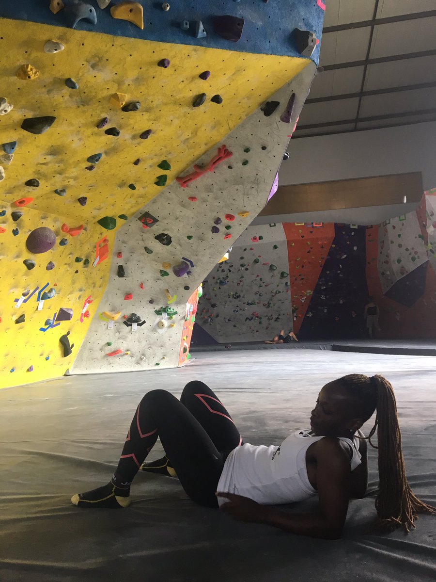 HlubiMboya's tweet photo. #BoulderBashing🏔⛰🗻Active Recovery @cityrockJHB https://t.co/BGAMfkABKA