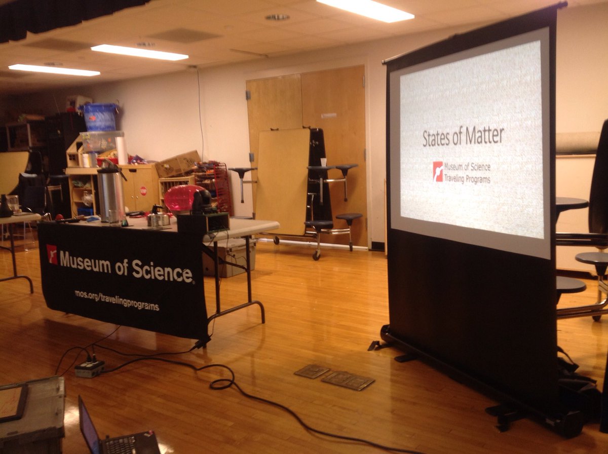 PlymptonPRIDE's tweet photo. Grade 2 learns about States of Matter! Thank you PTO for the Visiting Artist from Museum of Science! @PlymptonPTO m https://t.co/RxXhpzZgyK