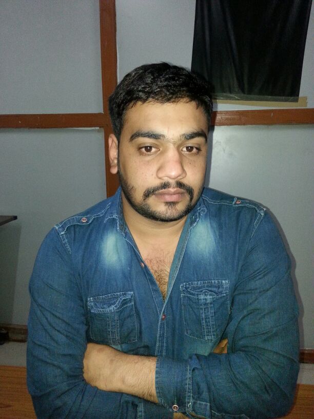 Baroda rural acb caught Sandip vaghela clerk sdm office karjan 
Ashraf dabhoiya for bribe case @ahmedabadmirror @ACBGujarat @FightCorrupts