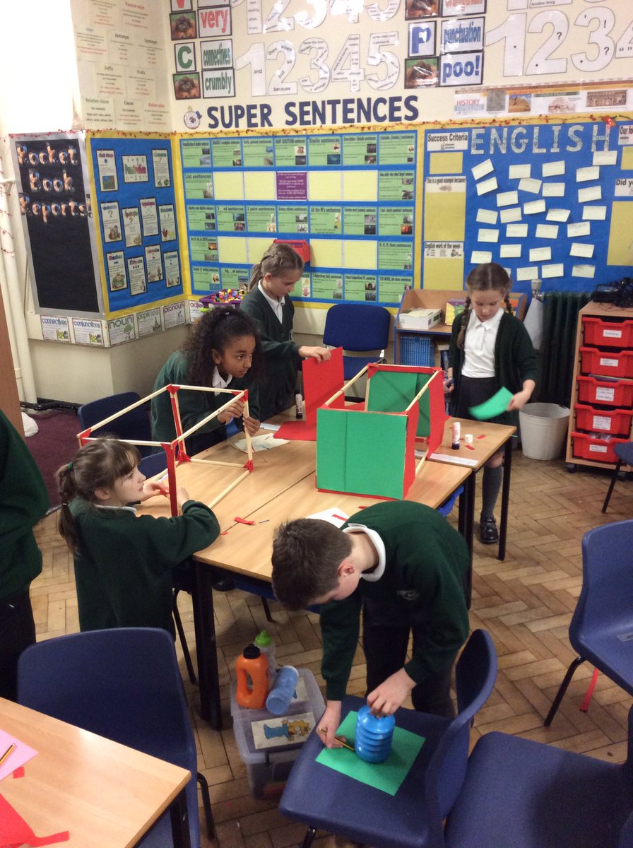 DovedaleY5's tweet photo. Our stadiums are really taking shape! 30 minutes until we add our trusses! #5Mc #loveDT #lovedeadlines @DovedalePrimary https://t.co/UZwFu3WDHQ