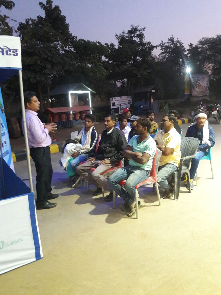HPCL_RAIPURRRO's tweet photo. @HPCL Customer Wareness Programs at Bilaspur, Chhattisgarh https://t.co/MaBu8BwmQX