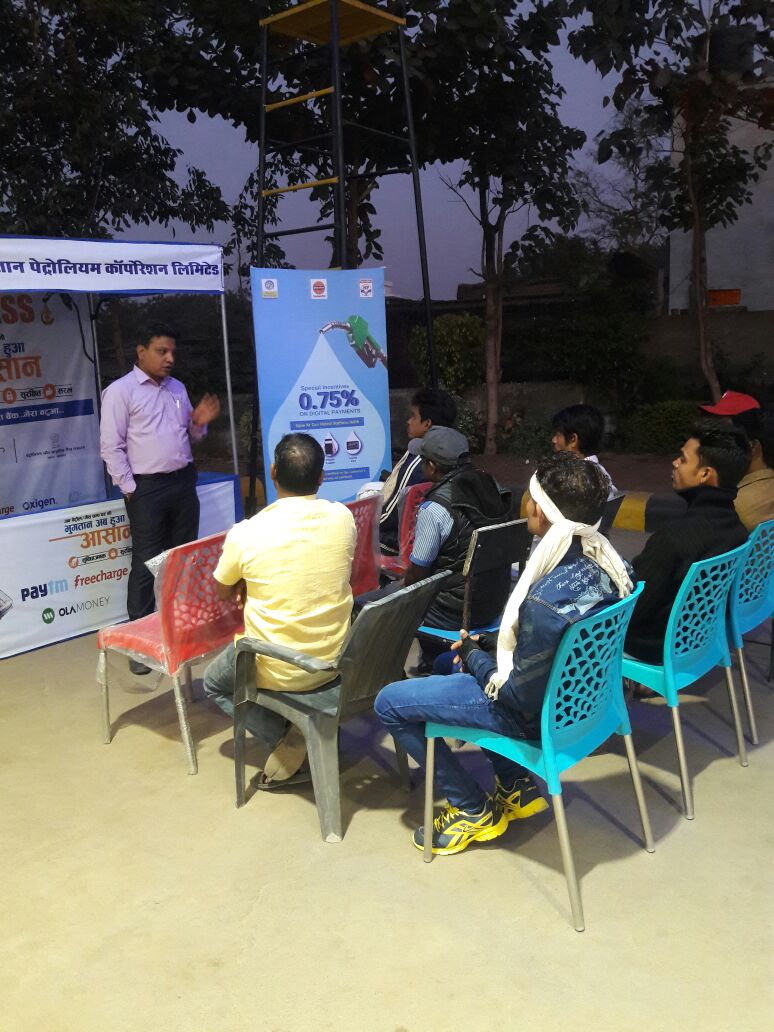 HPCL_RAIPURRRO's tweet photo. @HPCL Customer Wareness Programs at Bilaspur, Chhattisgarh https://t.co/MaBu8BwmQX