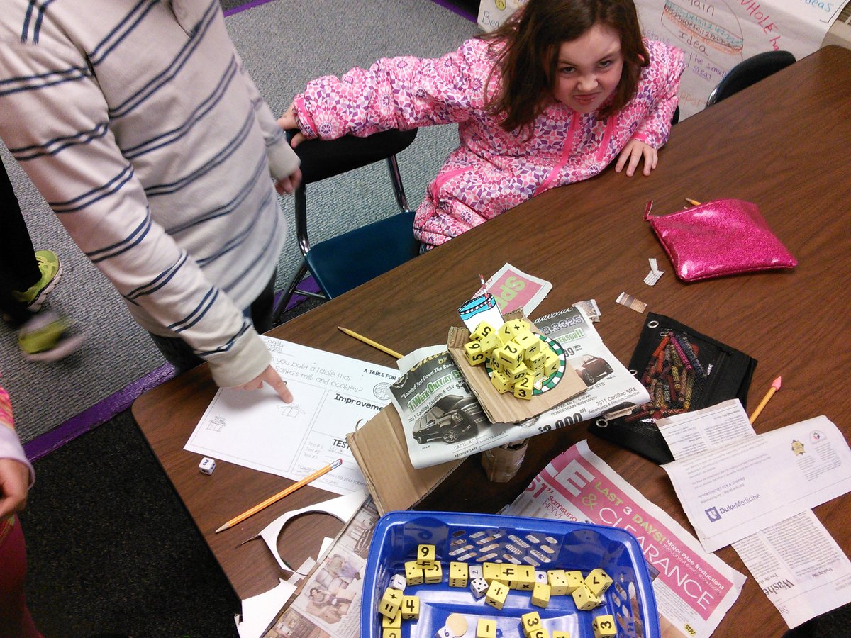 rebeccasenter1's tweet photo. Building Santa's table.. #FCScelebratesSTEM @EdwardBestFCS https://t.co/QXGK8TWLGq