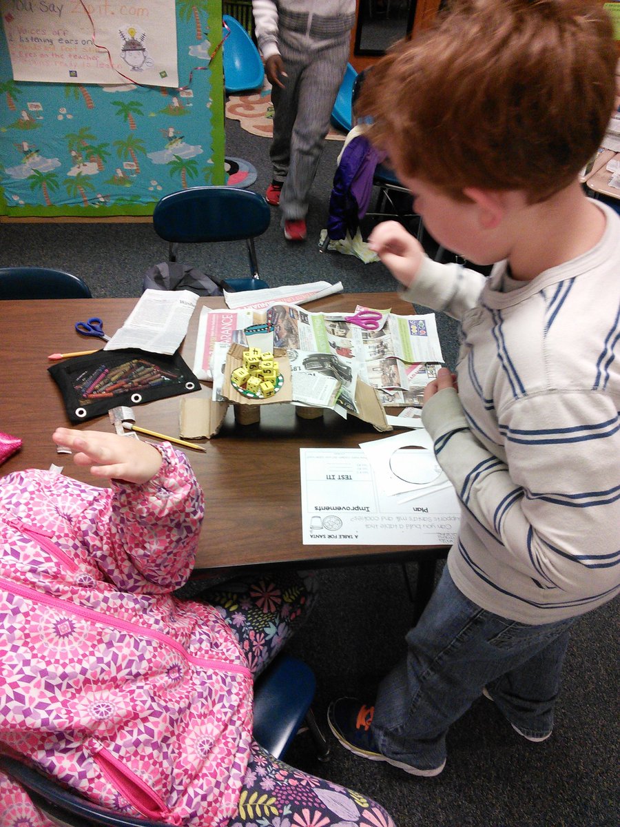 rebeccasenter1's tweet photo. Building Santa's table.. #FCScelebratesSTEM @EdwardBestFCS https://t.co/QXGK8TWLGq