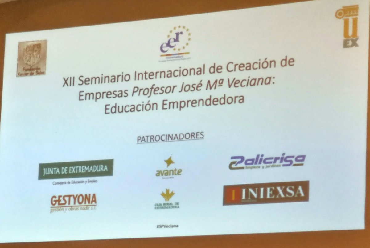 AntonioFdezP's tweet photo. En la inauguración del XII #SPVeciana sobre #educacionemprendedora | @perez_ciro @infouex #FXDS @GEMExtremadura https://t.co/T2TC0OlfHv