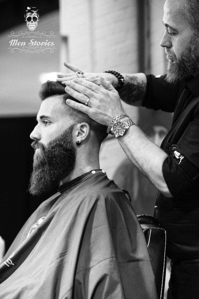 men_stories's tweet photo. 💈Retour en images sur me beautéselection #Lyon #bearday #barber #barberlife #beardmodel #barberworld #workshow 💈 https://t.co/kE9B5MZxu3