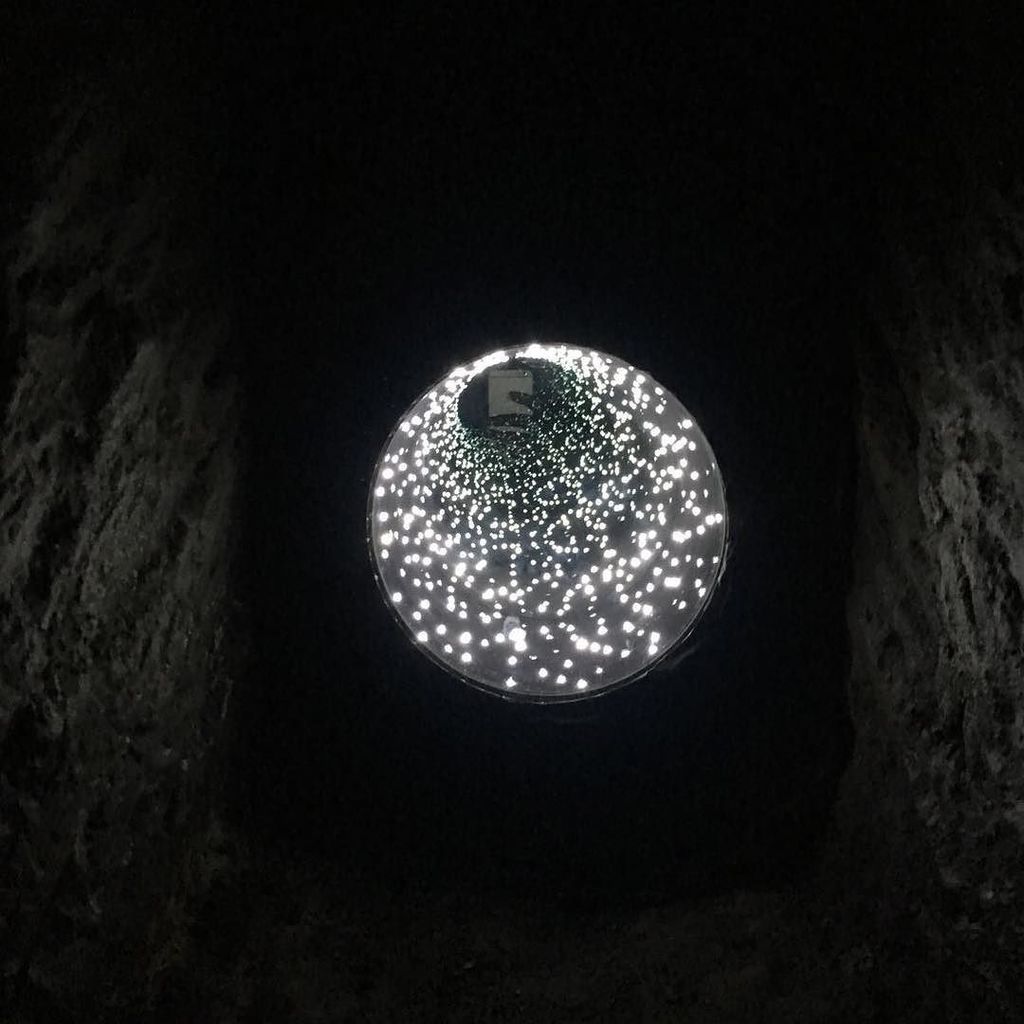 FACT_Liverpool's tweet photo. The other end of @thesarahsparkes #infinityportal at #WilliamsonTunnels Catch artist Sarah… https://t.co/SHPgWqS4oK https://t.co/LjpvpJOoiX