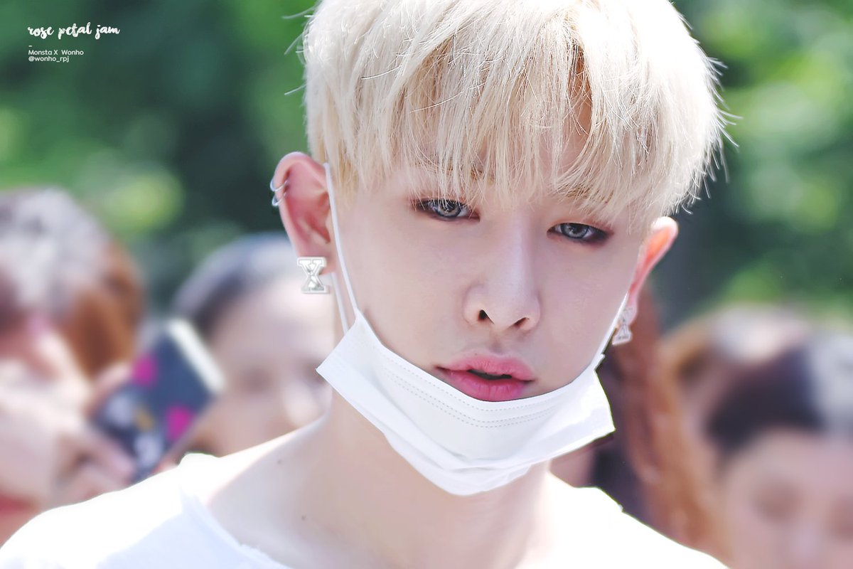 wonho_save's tweet photo. 관리자가 보고싶어서 올리는 금발 워노 ,, 🐰 요정같아 넘 예뻐버리지 ㅠㅅㅠ https://t.co/4dCjO36za7