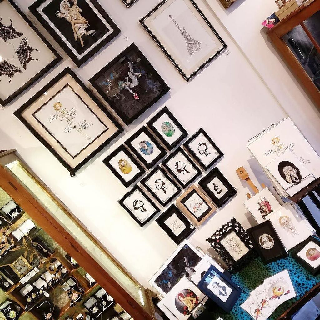 corridorgallery's tweet photo. We have an array of hand drawn one off mini originals and prints by the wonderful @miss.t.… https://t.co/YpJkhWc48j https://t.co/gMBalq8Egr