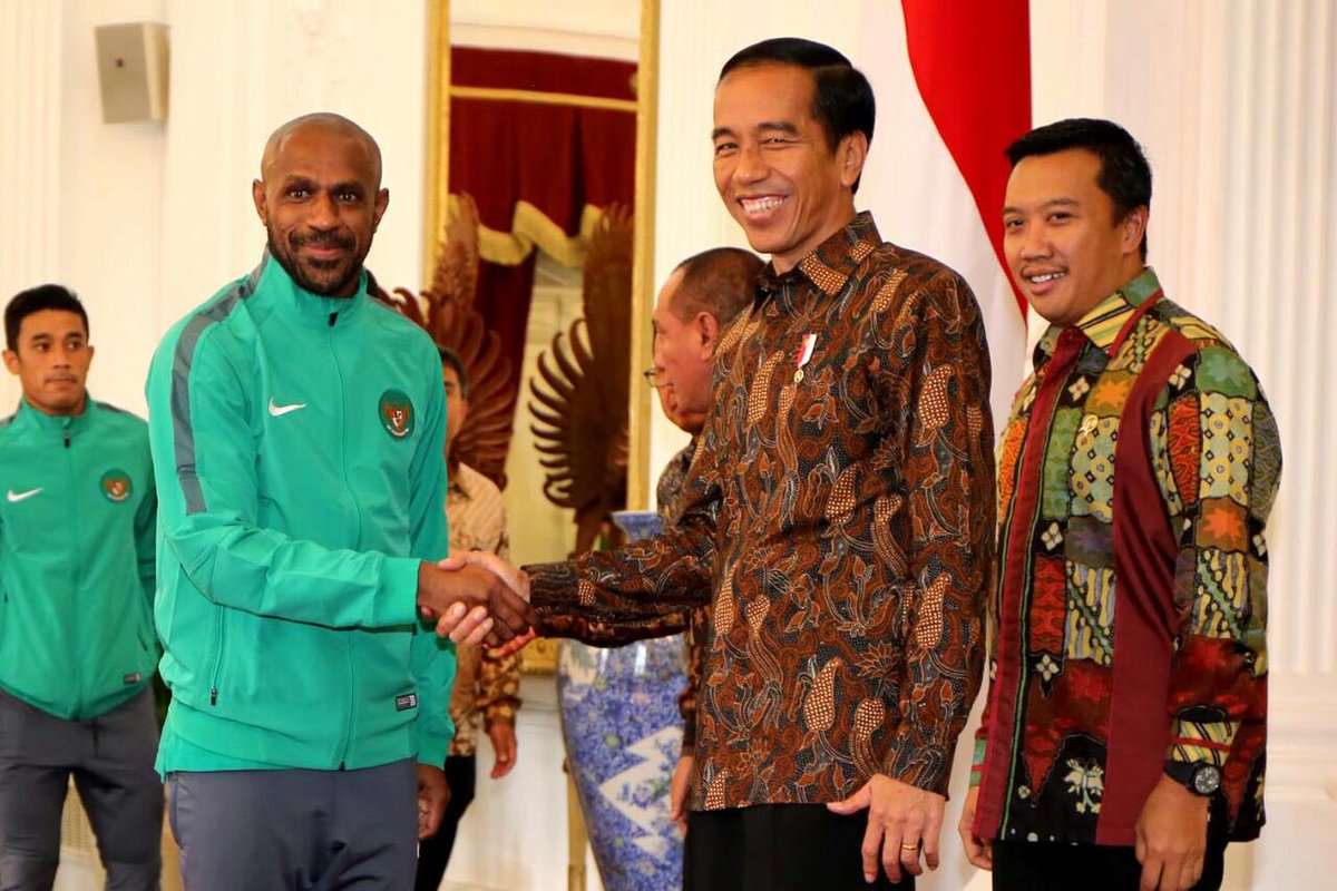 Alhamdulillah, baru saja transfer bonus untuk para pemain Timnas dikirimkan via bank langsung ke rekening masing2. Terima kasih Pak <a href="/jokowi/">Joko Widodo</a>