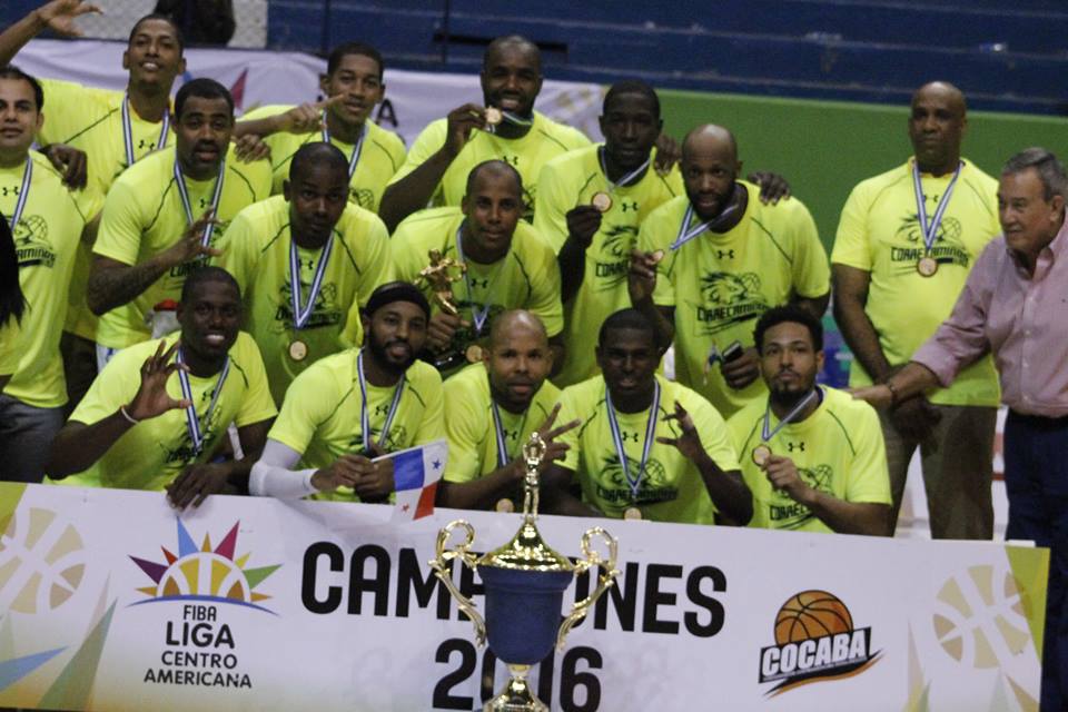 baloncestero's tweet photo. #LCB2016
@Correcaminos_c3 de Colón se lleva el Centroamericano y se clasifica a la Liga de las Américas
https://t.co/6Qon1wIsws https://t.co/YMFhjsulU4