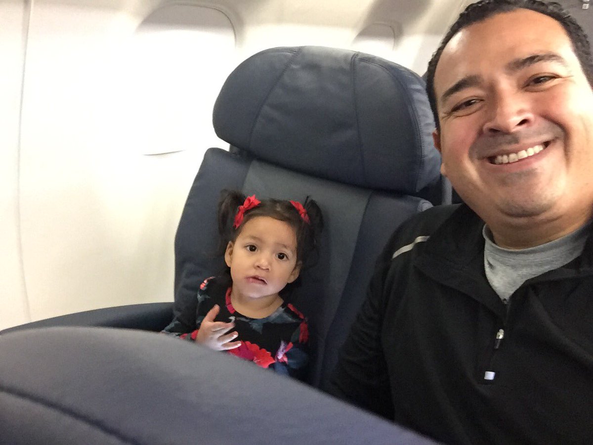monicoperez's tweet photo. Thanks @AmericanAir for upgrading Sofia this AM on our flight! But we forgot to upgrade mommy!!! #whoops #someonesinthedoghouse #dfwbound https://t.co/n864qI0BD2