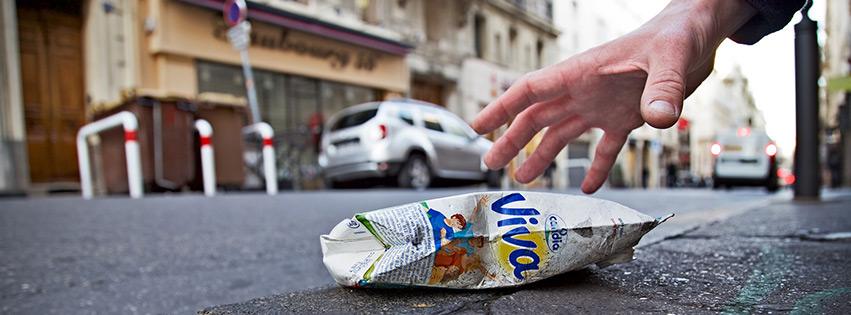 تهدف هذه المبادرة إلى جعل من التقاط قمامة من الأرض تصرف طبيعي و مسؤول اتجاه البيئة bit.ly/2h2BlMG #المغرب_ـيتحرك