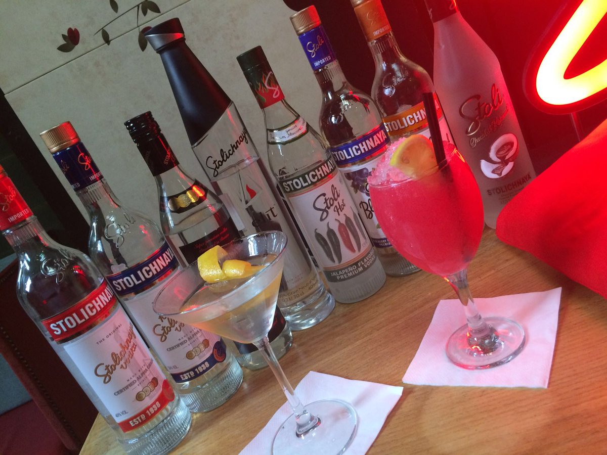 RoseVillaTavern's tweet photo. just a few days until we lock the doors & drink the top shelf! (maybe)
#BNTXmas #RVTVodka #Party #VodkaParty
https://t.co/IeGWkObQBR https://t.co/idjW2a4bve
