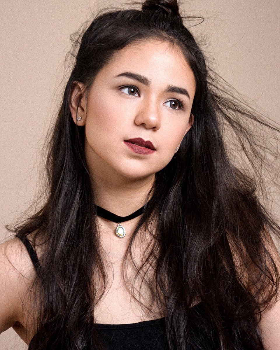 Digsdigsdiggss's tweet photo. Lets Greet our Lira ^_^ HappyBirthday @mikeequintos #EncantadiaPaglusob KapusoBrigade
JENGIL MomentsofLOVE https://t.co/gW72GATpKX