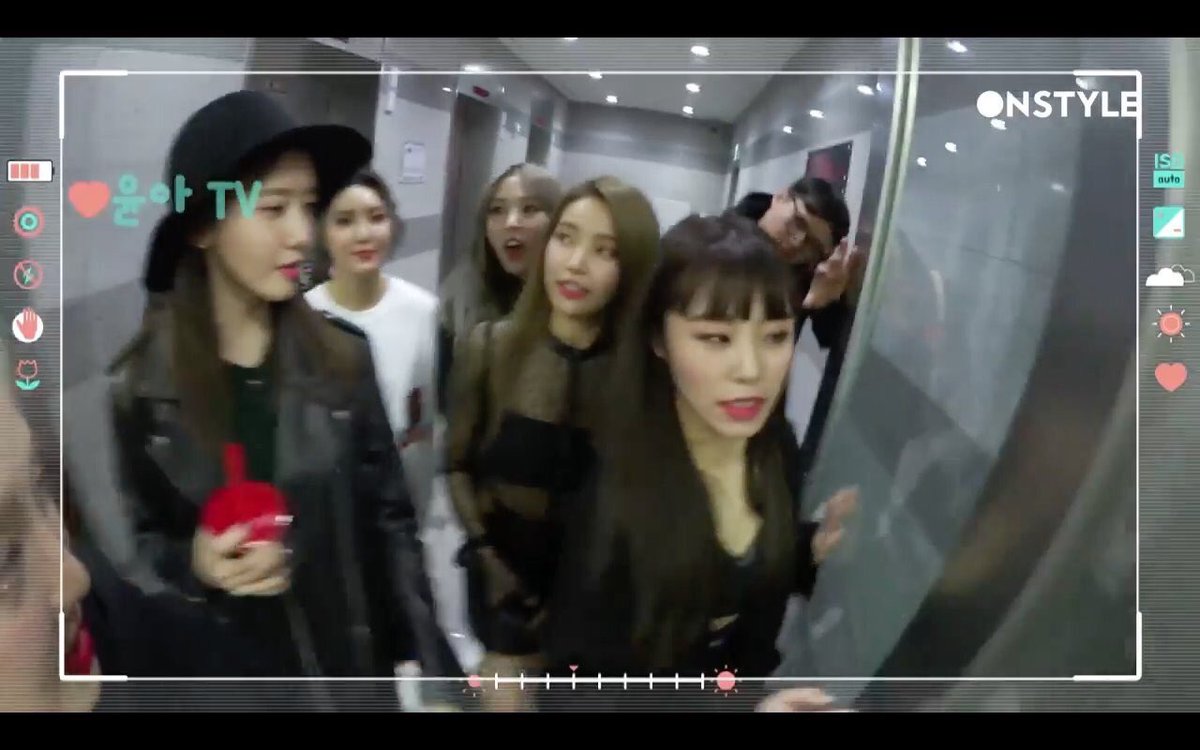 JenJen_00k's tweet photo. คิมแทยอนมามามู กับ อิมยุนนามามามูอ่ะ รู้จักมั้ยค่ะ #snsd #mamamoo #SoMoo 😂😂😂 https://t.co/CXvAU9Zv7M