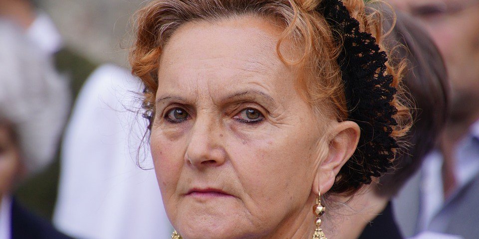 lercionotizie's tweet photo. #UltimOra, Mamma a 5 Stelle affida alla rete la scelta della punizione per il figlio https://t.co/WL4LhR1ntQ
