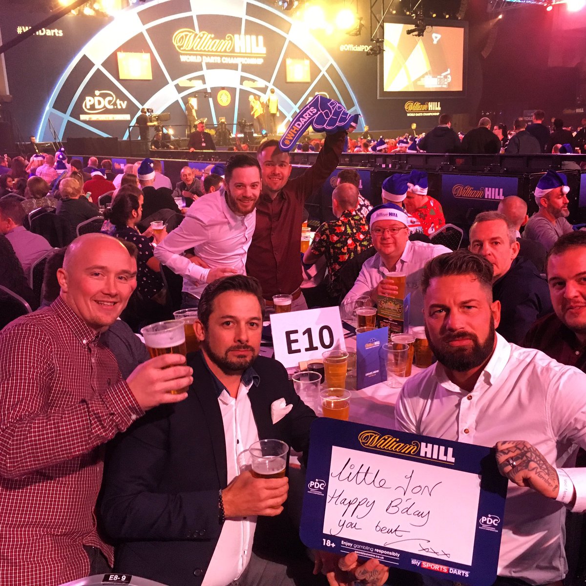 theroadrosko's tweet photo. Great time at the darts #darts #WorldChampionship #beers #lads https://t.co/3v6cTFipFw