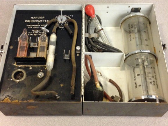 gregfoot's tweet photo. A NYE themed final #science366: Today in 1938: 1st breath test measuring human blood alcohol content, ‘drunkometer’, is used (Indianapolis) https://t.co/Zj8Y8pa94G