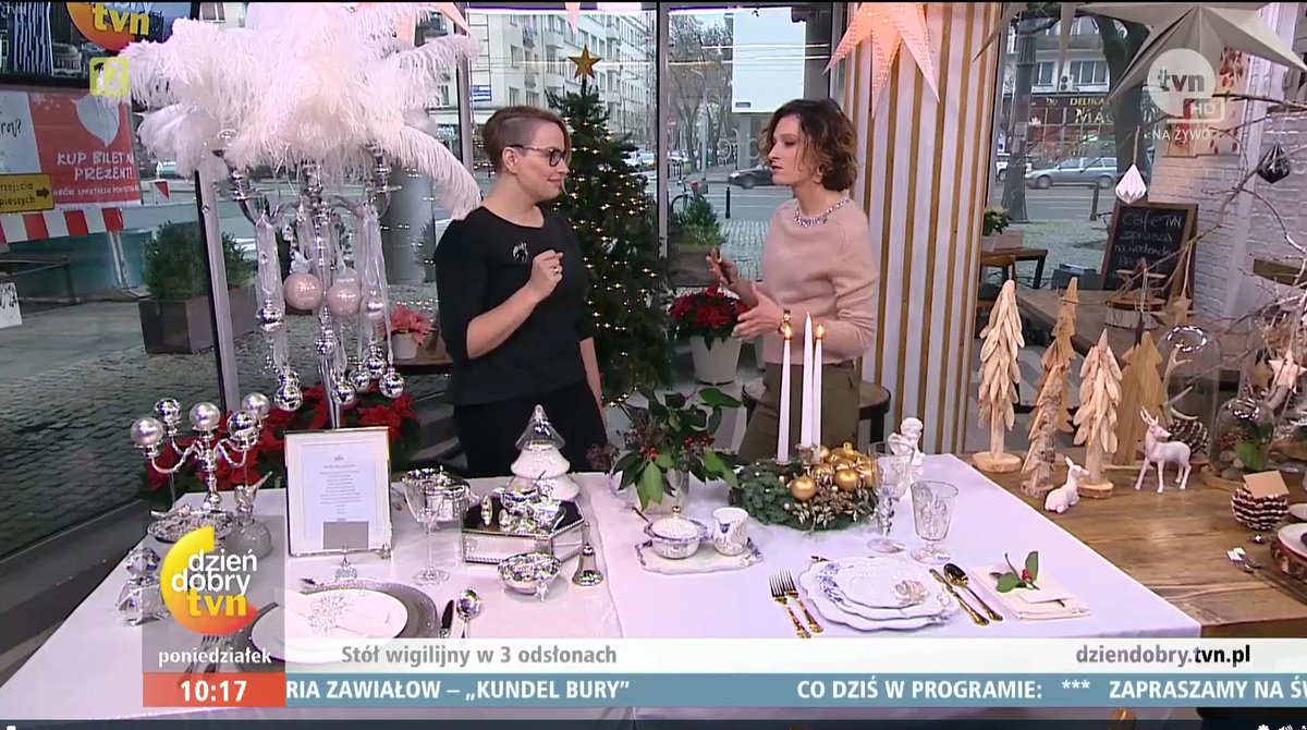 SECNewgatePL's tweet photo. W dzisiejszym #DzieńDobryTVN @DDTVN o dekoracjach stołu. Oglądaliśmy od rana - a razem z nami nasz klient :) Pięknie, prawda? #Święta #HEFRA https://t.co/DSlyH7P3Rl