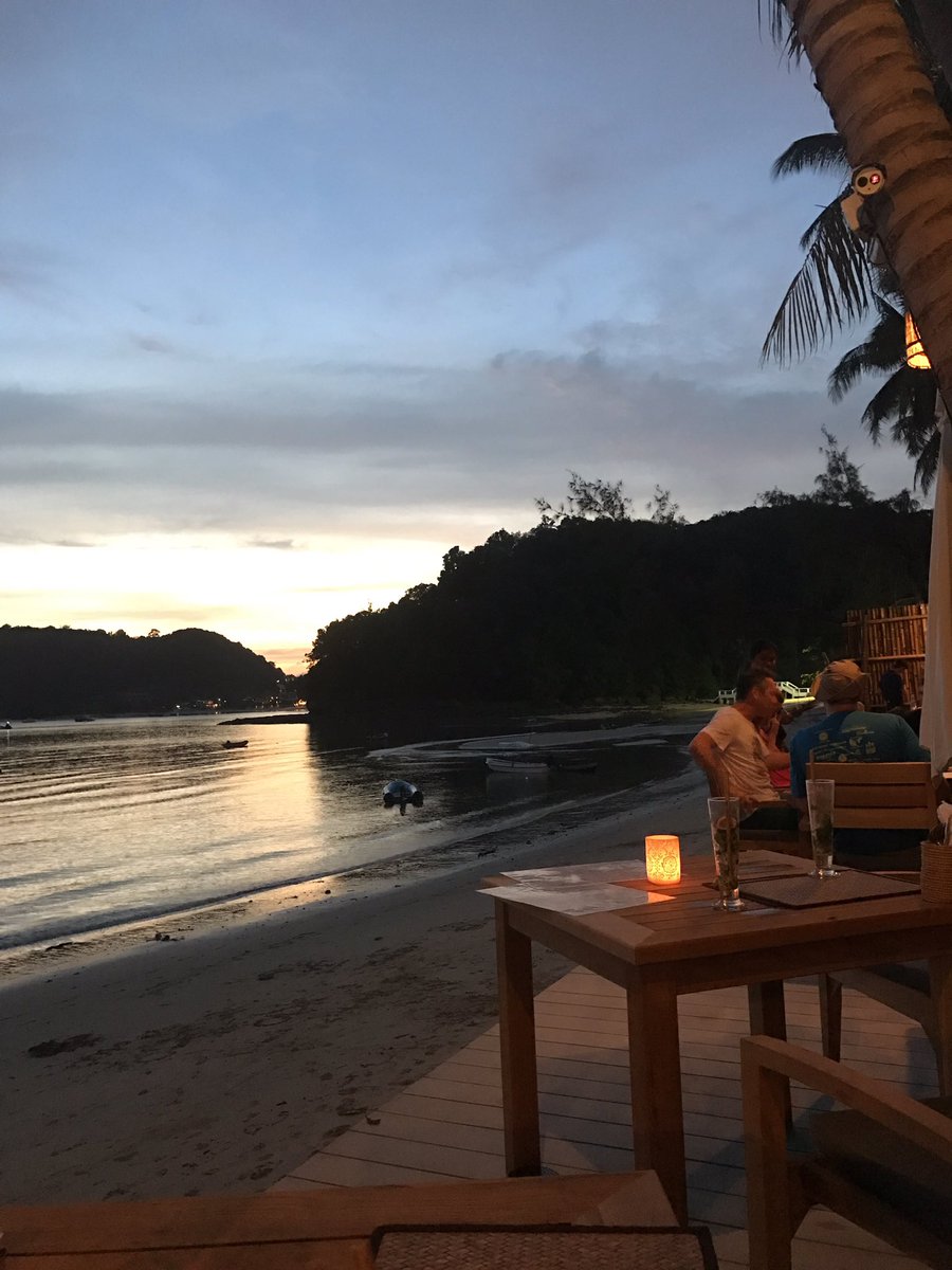 Enjoying a romantic dinner with my wife on the beach! #blessed #romantic #sunset