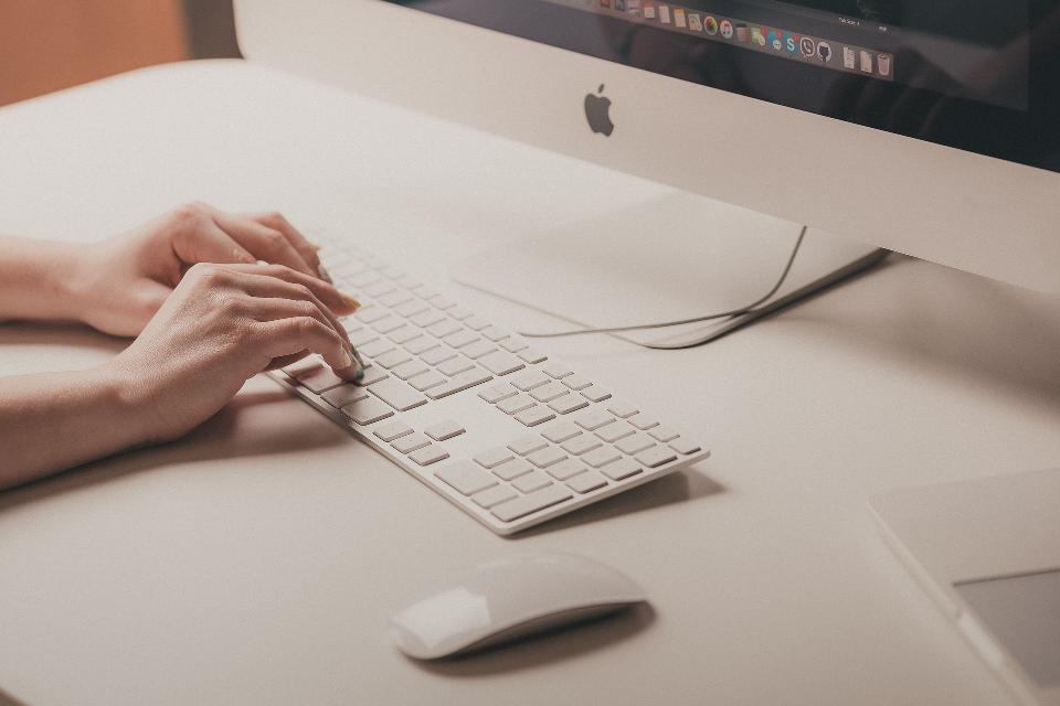 weseethrough's tweet photo. Eight cognitive biases that will drive the future of marketing. https://t.co/V1KJCjIFNM https://t.co/SdtfCrySN2