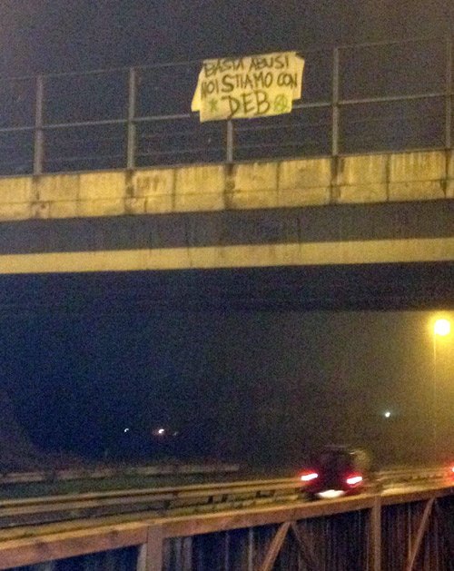 AntispefaMilano's tweet photo. Noi stiamo con Debora #noistiamoconclaudia #parma https://t.co/XG9snmLPFn https://t.co/otuVt1nXox