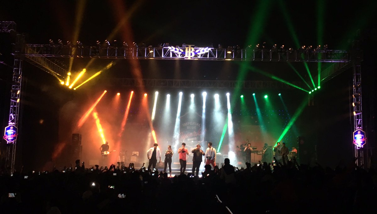 salim_merchant's tweet photo. Some more wonderful moments from #Faridabad #ImperialBlueSuperHitNights https://t.co/GsYH3A3uxq