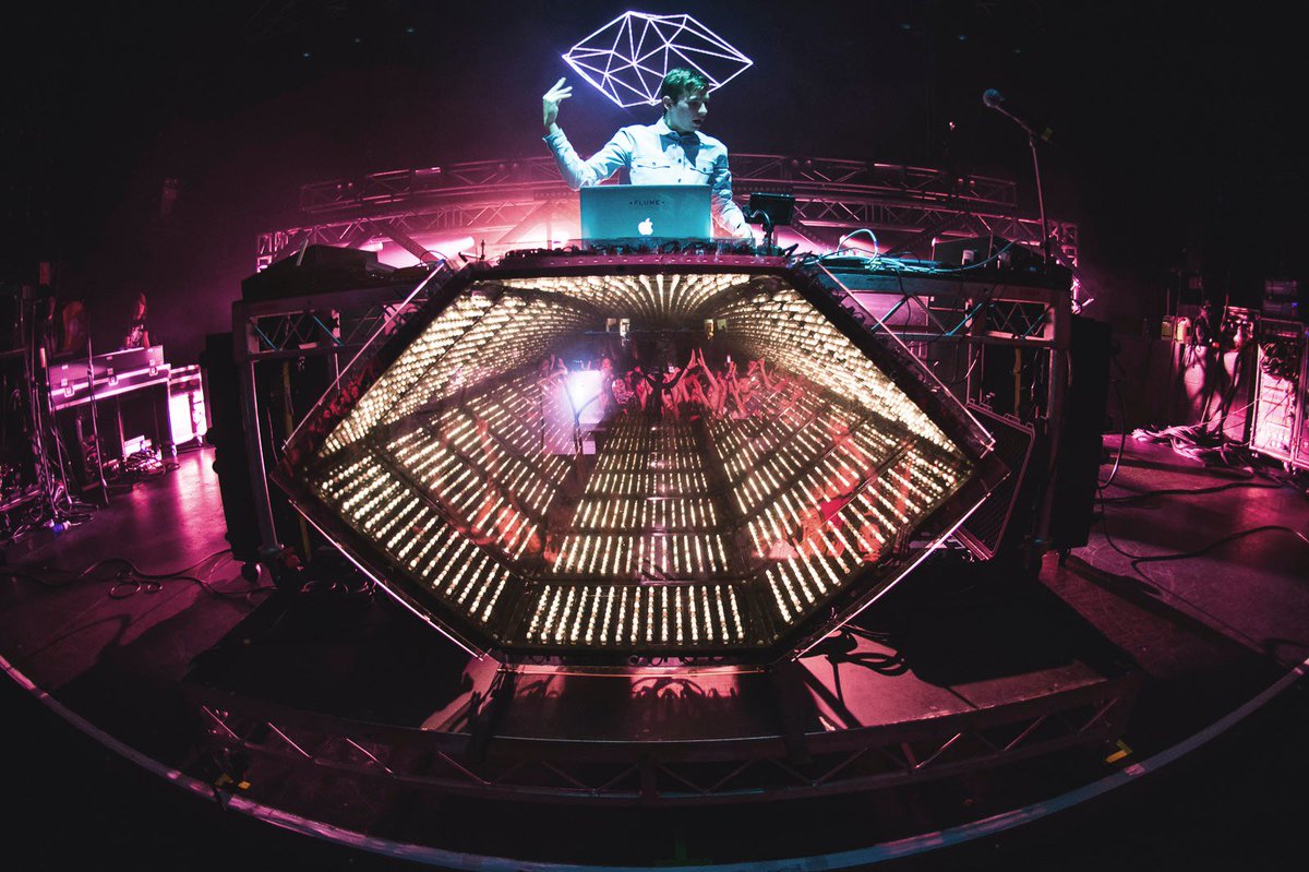 Did you know the lighting for the <a href="/flumemusic/">Flume</a> tour was provided by @verrents, <a href="/BNProductionsCO/">BrownNoteProductions</a> &amp; <a href="/NegEarthLights/">Neg Earth Lights</a> supplying the European run?