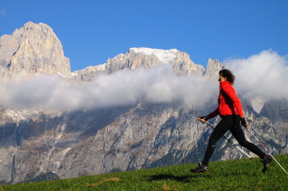 venetoinside_it's tweet photo. Buon lunedi! Tra i buoni propositi della settimana, anche un po’ di sano sport! Il Veneto offre tante opportunità https://t.co/MP4GepJ1uI https://t.co/BUNrhaijeN