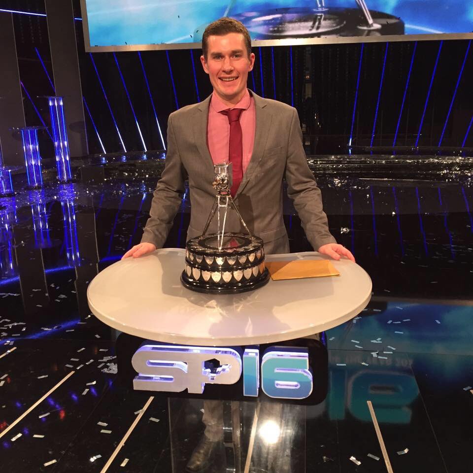 GbankSportDev's tweet photo. @GreenbankSports Sports coach &amp; holiday camp coordinator @JimmyDicko1986 attended the @BBCSPOTY last night. A great deaf cricket role model https://t.co/FHniIJOnBs