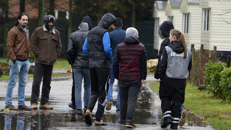 HLN_BE's tweet photo. Leefloon asielzoekers kost vijf keer meer dan verwacht https://t.co/Q3GkvhfkPu #hln https://t.co/xguCVl3ncf