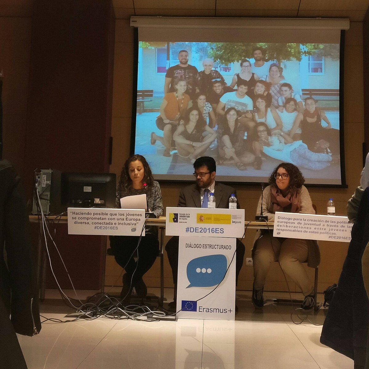 _CJE_'s tweet photo. #DE2016ES: Conocemos #IdentitiesOnTheMove, asociación creada durante la Universidad Juventud y Desarrollo (#UYD2016). https://t.co/oAkunCPthX