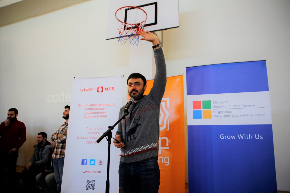 AybSchool's tweet photo. #AybSchool hosted the third Hour of Code event. #HOC2016 Read more here: https://t.co/BA5FYesIfL https://t.co/pirdW2nK3X