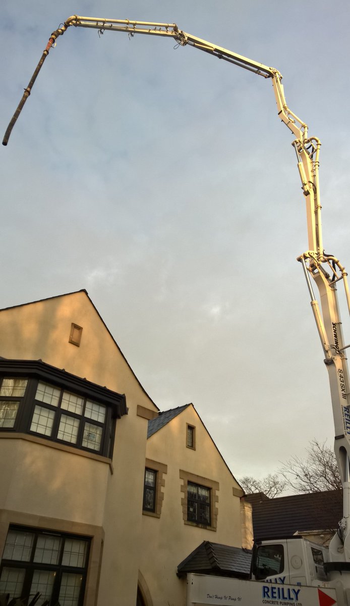 BecoWallform's tweet photo. Pictures from a #Wallform concrete pour in Cheshire last week, excellent job by @ConstructionJK, @CEMEXUKHousing and @ReillyPumps https://t.co/bjuPEBno0L