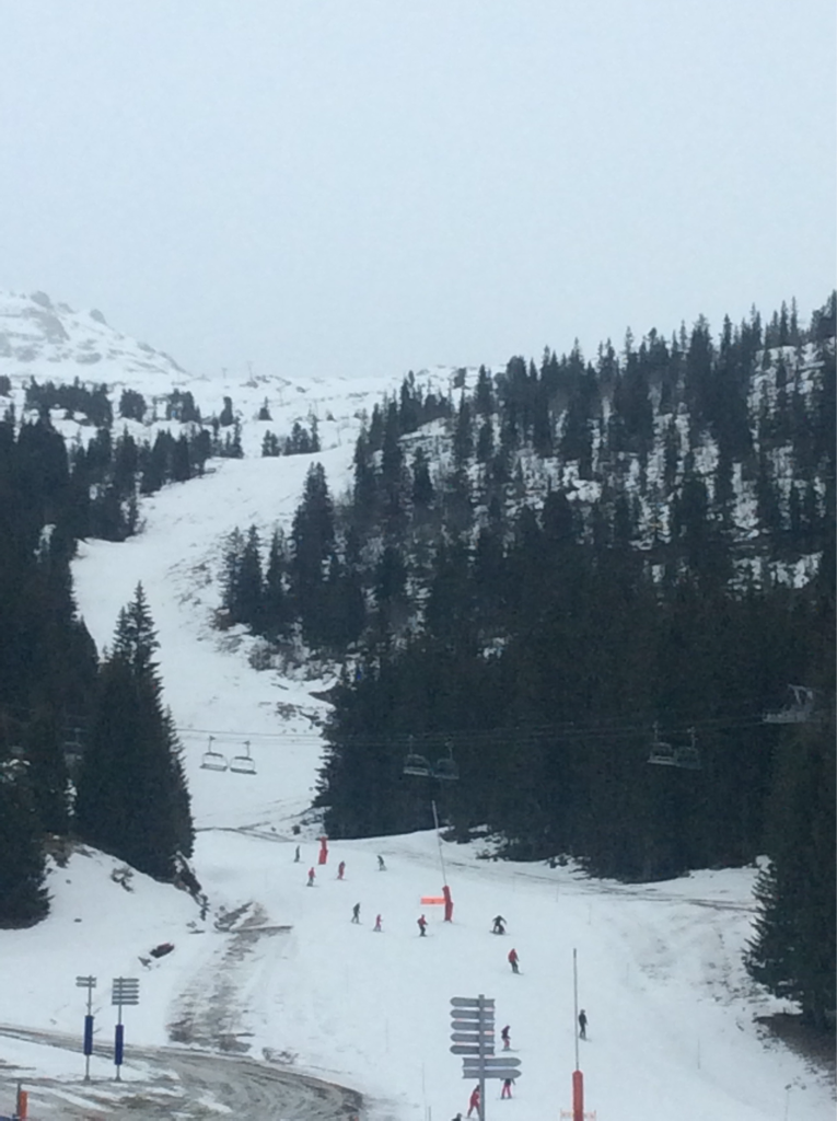 Flaine_ski's tweet photo. Team Flaine have arrived and are looking forward to our first customers on Christmas eve #snow #Ski #France #firstarrivals https://t.co/y06F1VW3yR